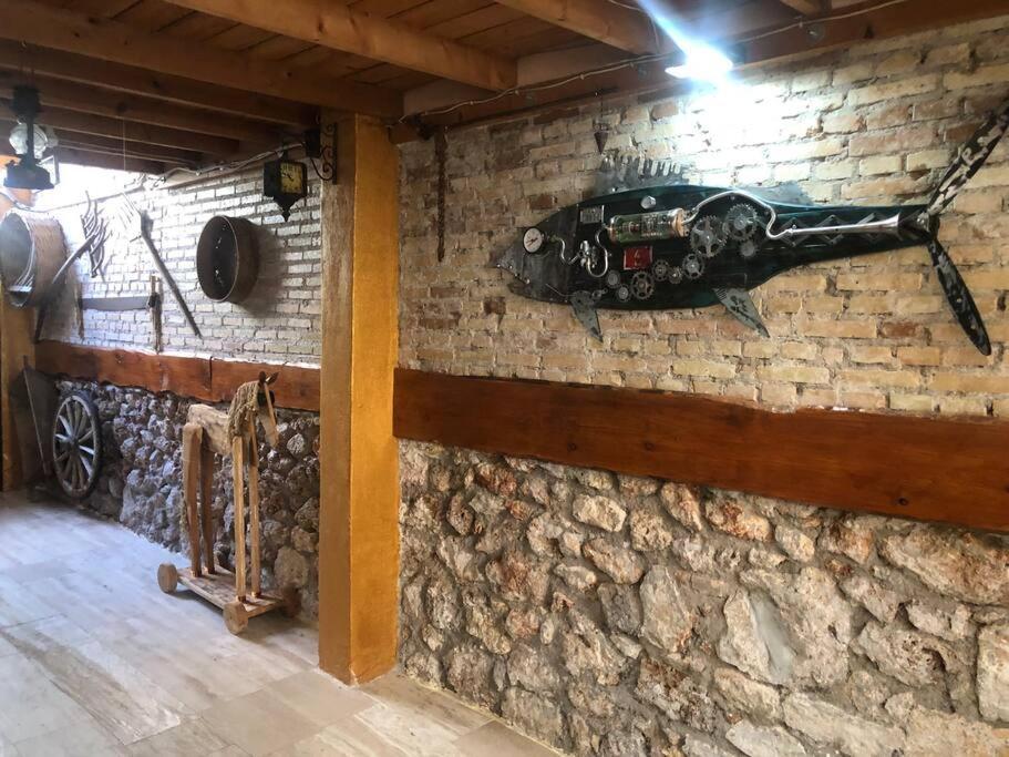 Daire Tarihi Kaleici Muethis Konum Deniz Yakini Uygun Fiyat Huzurlu Ev *