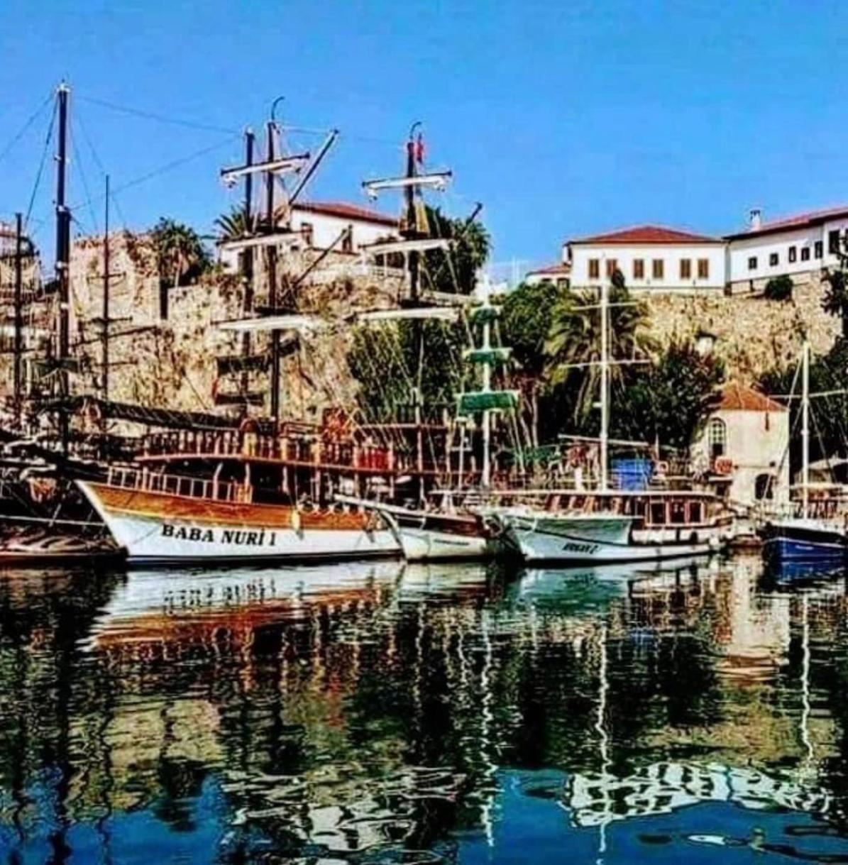 Tarihi Kaleici Muethis Konum Deniz Yakini Uygun Fiyat Huzurlu Ev Daire *