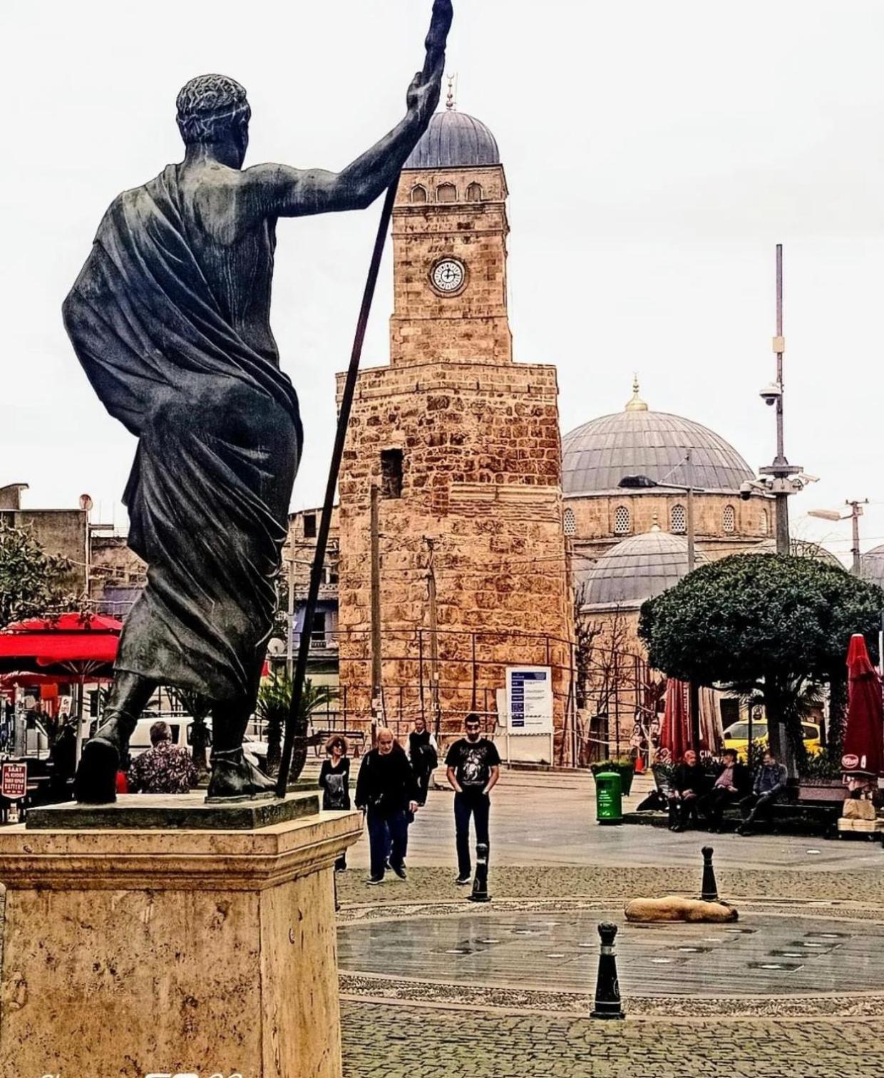 Tarihi Kaleici Muethis Konum Deniz Yakini Uygun Fiyat Huzurlu Ev Daire Antalya